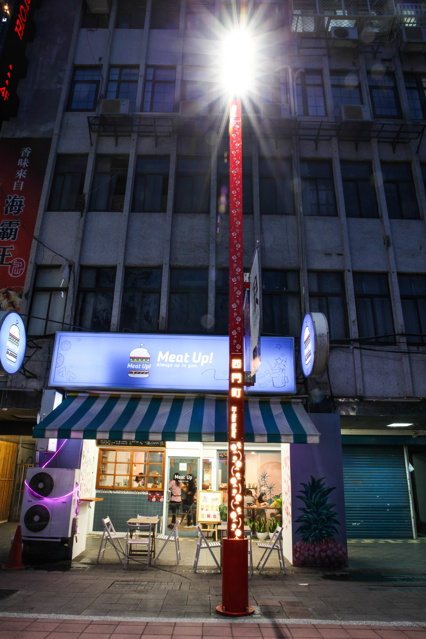 4夜間西門徒步區燈桿