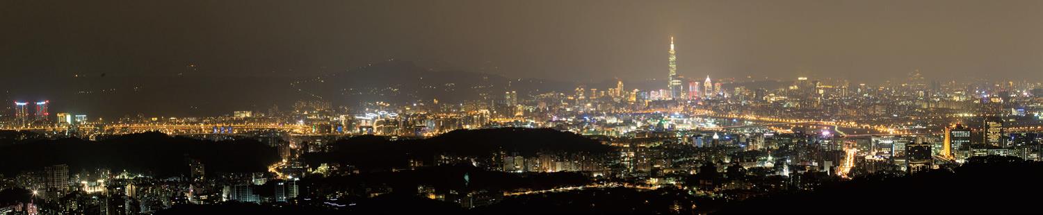 圖16 碧山巖夜景