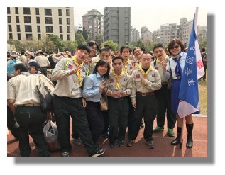 院長到場為所有團員加油打氣，展開今日的闖關活動。