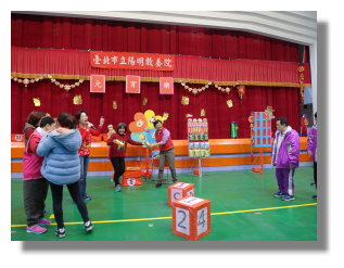 當兩方院生同時擲出點數1，現場立刻發出尖叫聲。