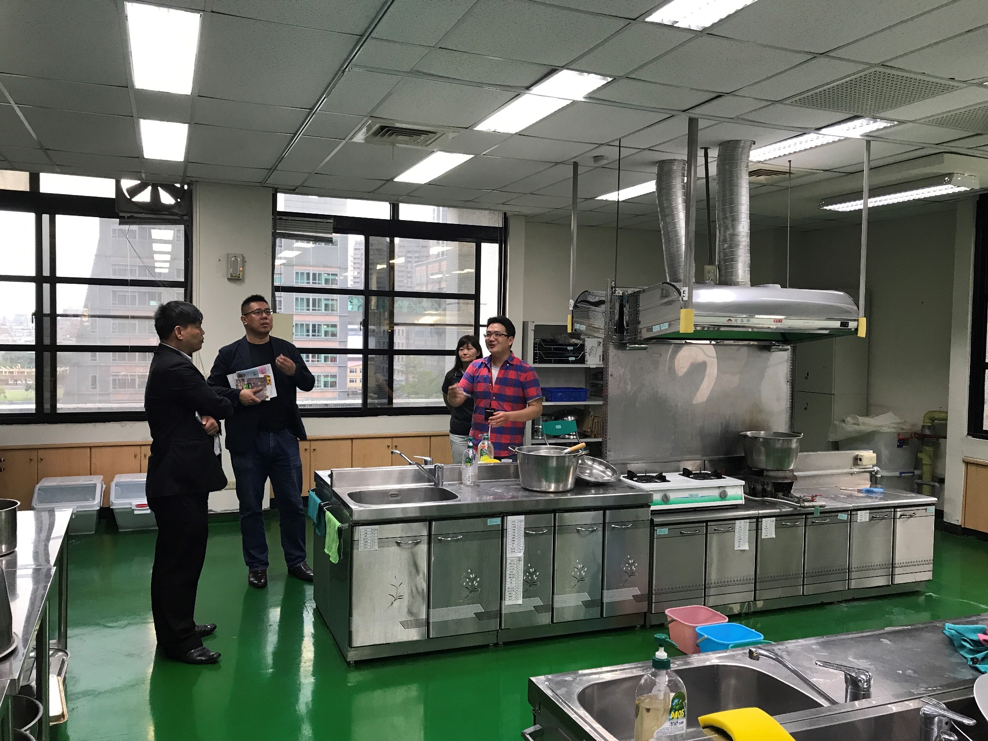 陳士章主委參訪職能學院