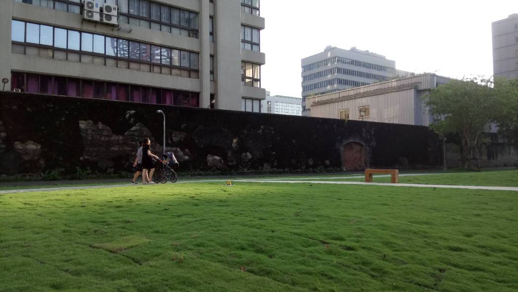(圖5) 臺北綠園道適合親子踏青、野餐