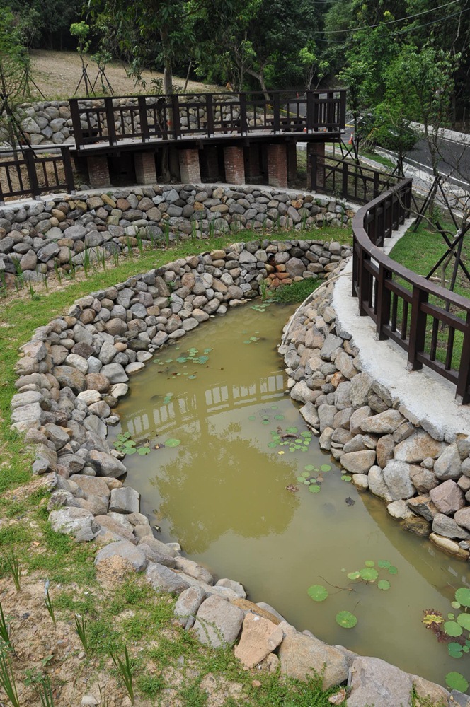  太陽廣場<br/>與月亮生態池完工啟用