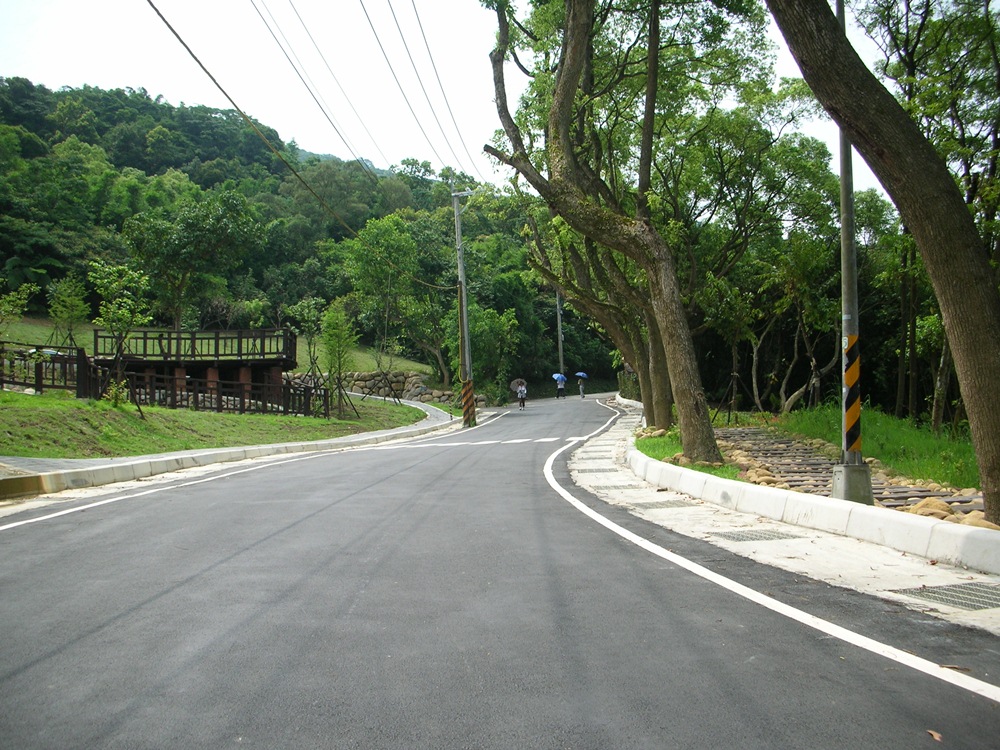  太陽廣場與<br/>月亮生態池完工啟用