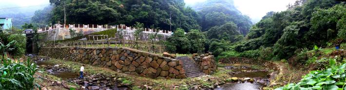 大坑溪畔全景