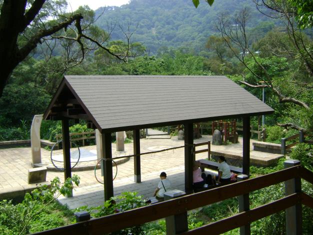 虎山溪步道涼亭-四獸廣場