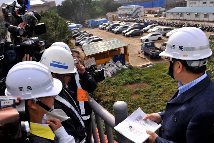 柯文哲市長視察世大運選手村2