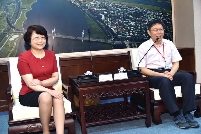 1040730上海副市長翁鐵慧率團來訪