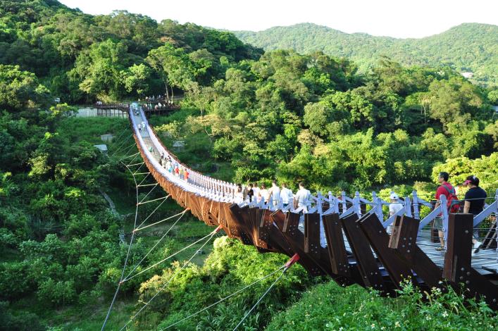 白石湖吊橋