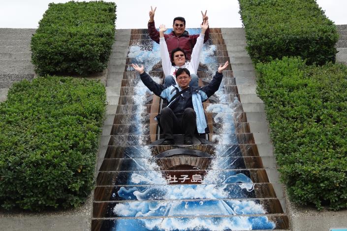 島頭公園3D彩繪階梯1
