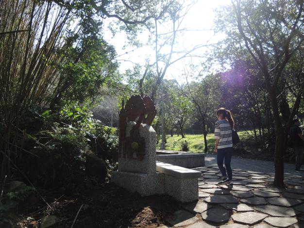 另一處四O砲陣地步道入口