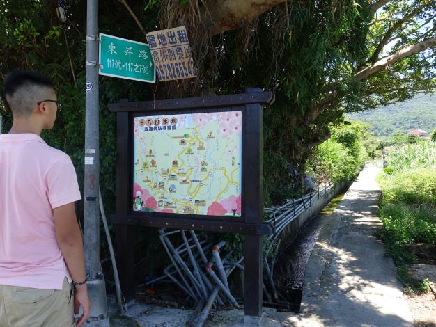 照片8　 十八份水圳景點導覽圖