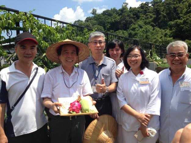 林副市長視察田園城市-綠屋頂(聯合醫院松德院區)1