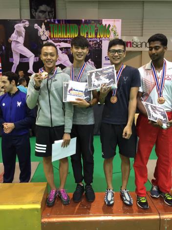 左22016泰國擊劍公開賽團體男子銅牌-左1丁弘剴-左2陳宗霖-左3吳昱廷