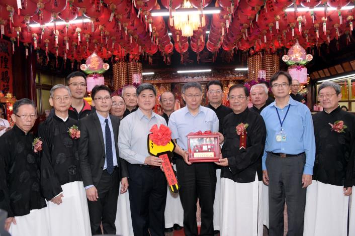 省城隍廟捐贈消防水箱車儀式2
