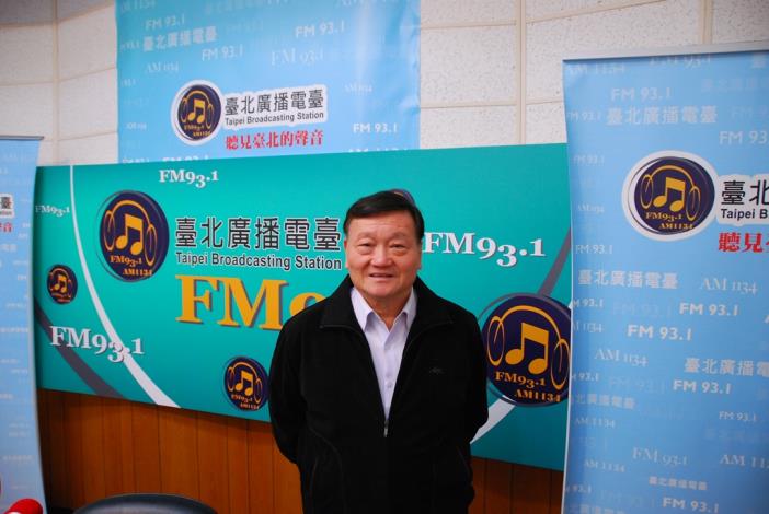 臺北市政府體育局長鄭芳梵15日接受本臺專訪。