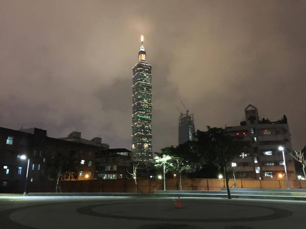 視野開闊的景勤1號公園是觀賞臺北101跨年煙火的絕佳地點