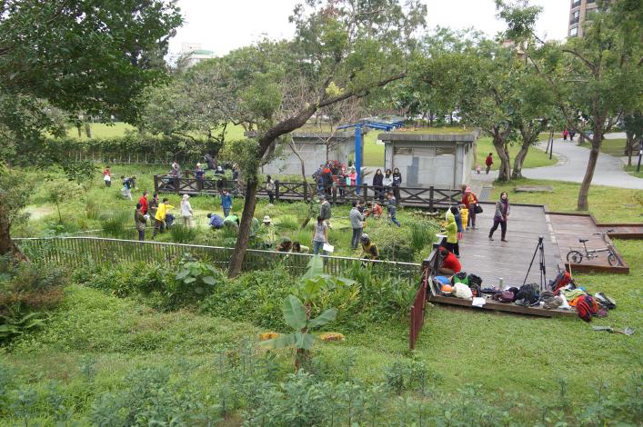 圖5、民眾參與榮星花園公園生態保育課程活動