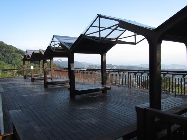 臺北市北投區大屯里四季長廊休憩觀景平臺