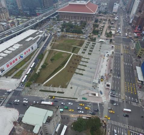 臺北行旅廣場比鄰台北車站及機場捷運站