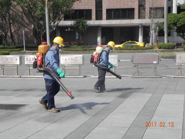 噴灑漂白水進行環境消毒