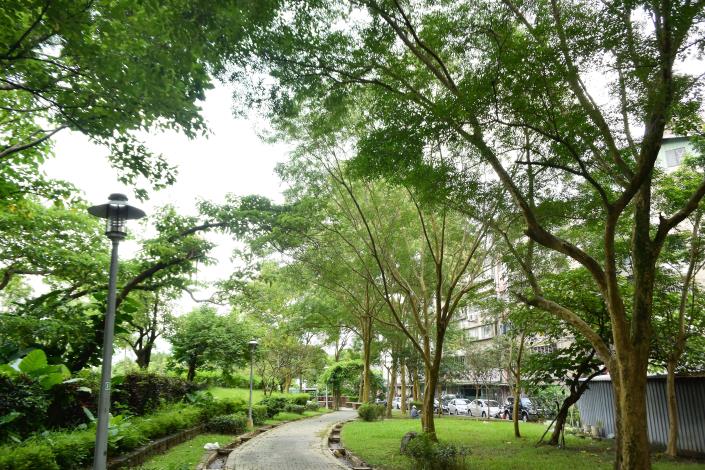 圖7. 適合沈思的四分河濱公園