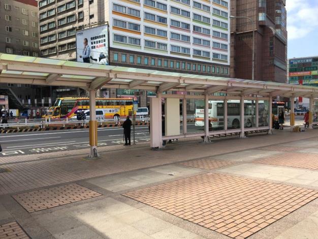長廊式公車候車亭