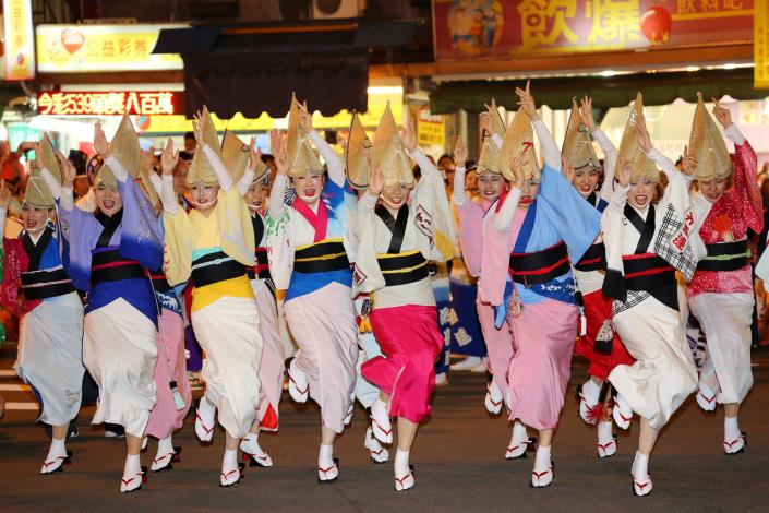 日本東京阿波踊踩街舞蹈表演