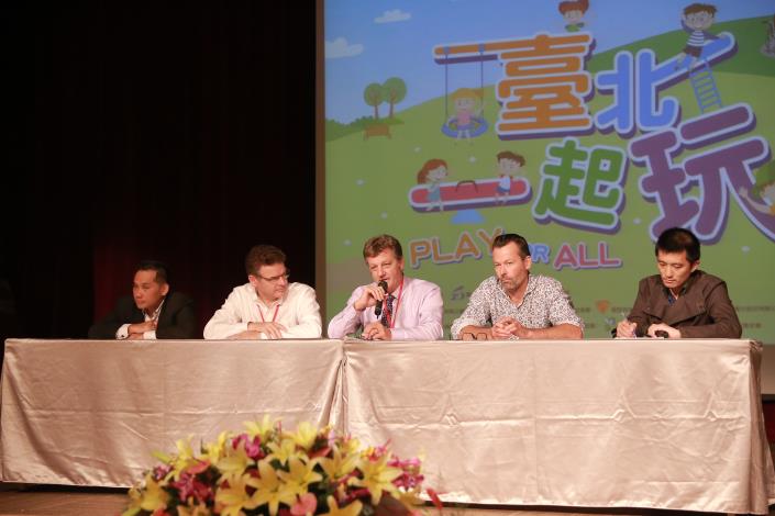 11.研討會外國講者綜合座談