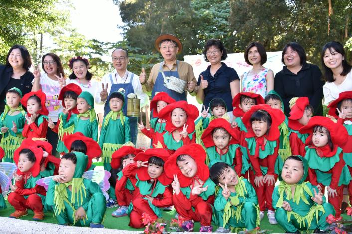 1061129參加臺北市螢橋、黃鸝鳥及實踐非營利幼兒園聯合揭牌記者會