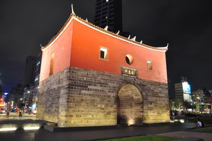 圖6. 北門廣場-璀璨夜景光耀台北城