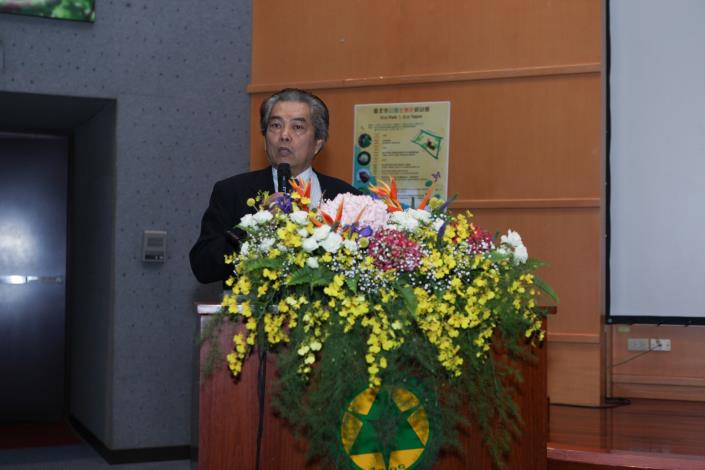 楊平世老師講解臺北市螢火蟲復育及臺北市公園蝴蝶復育