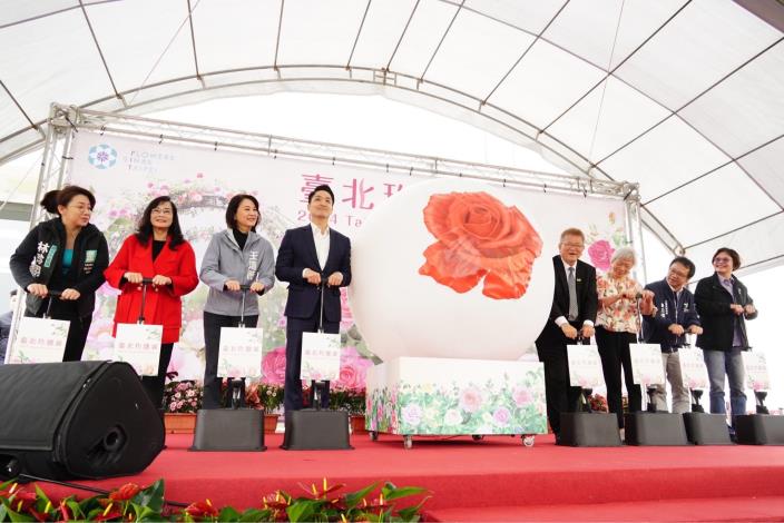 蔣萬安出席新生公園「2024臺北玫瑰展開幕式」
