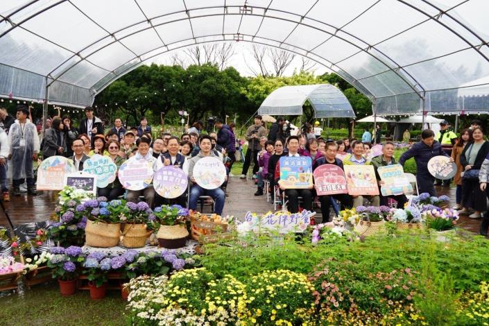 蔣萬安出席2025花伴野餐活動