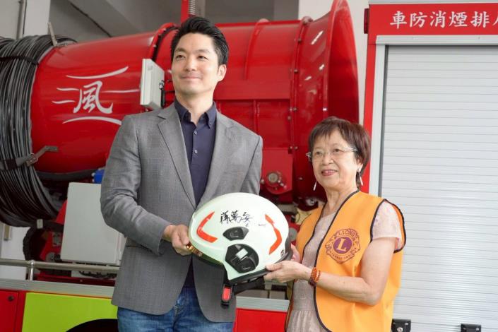 臺北市西門獅子會捐贈排煙車