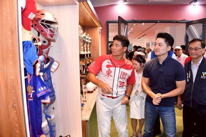 東園國小捷運共構大樓啟用9