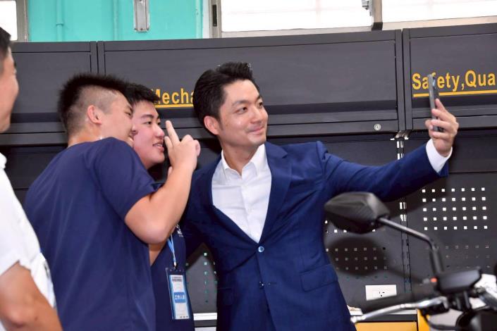 臺北市智慧電動車技術教學中心揭牌暨捐贈儀式02