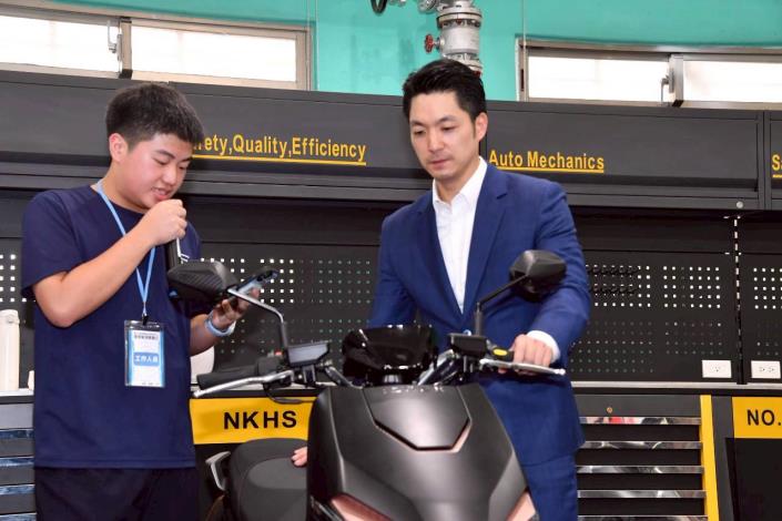 臺北市智慧電動車技術教學中心揭牌暨捐贈儀式06