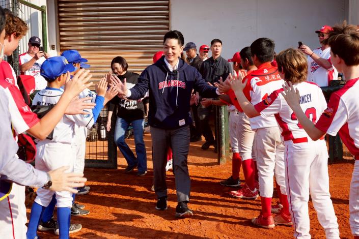 臺北市暨美國亞利桑那州鳳凰城—城市少棒交流賽系列照片共5張