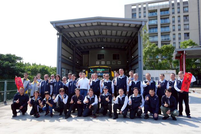 臺北市115年春節期間慰問本市市區公車業者及駕駛長 大南汽車照片系列(第8張)