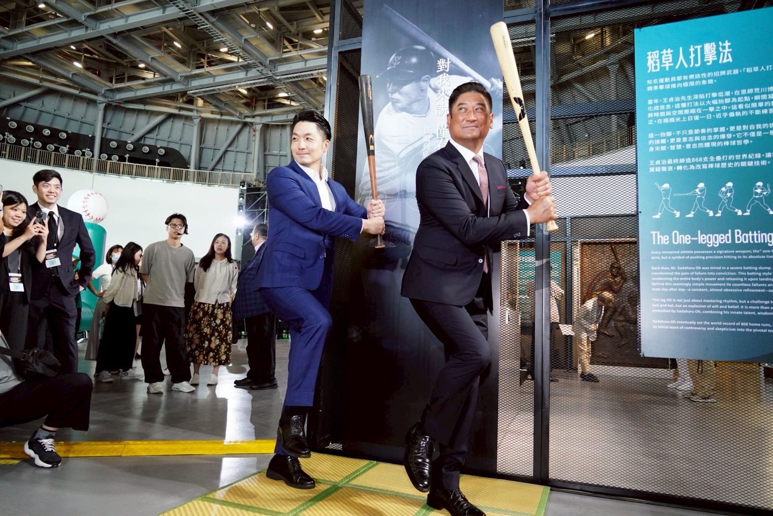 蔣萬安今出席中國信託金融控股公司「60甲子園棒球特展」開幕活動4