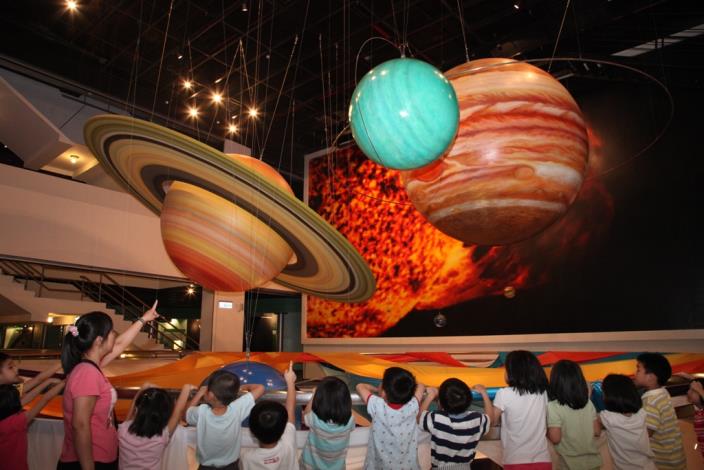 天文科學教育館在農曆新年期間推出特別活動，讓小朋友在玩樂中學習天文知識