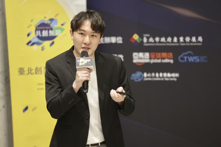 陳逸生創辦人展示如何以AI技術幫助企業重新喚醒沉睡顧客，提升營收