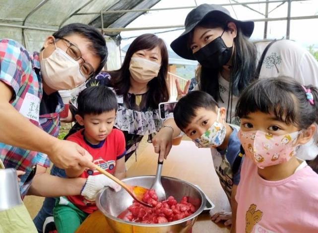 圖3-草莓果醬DIY示意圖