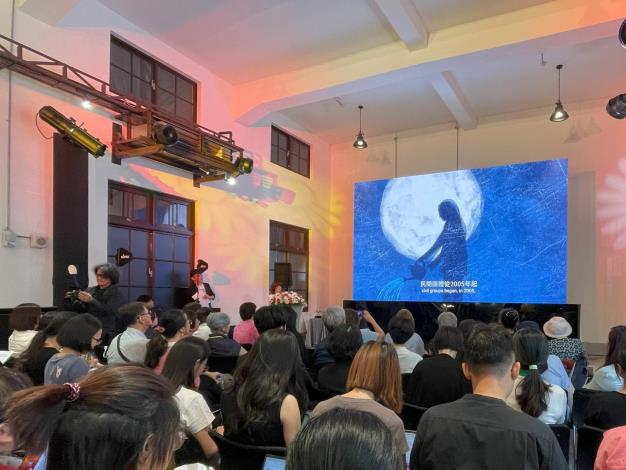 瓶蓋工廠串聯臺灣文博會「水風景場域主題」__衛生福利部「向陽雛菊–兒少性剝削防制立法30週年特展」活