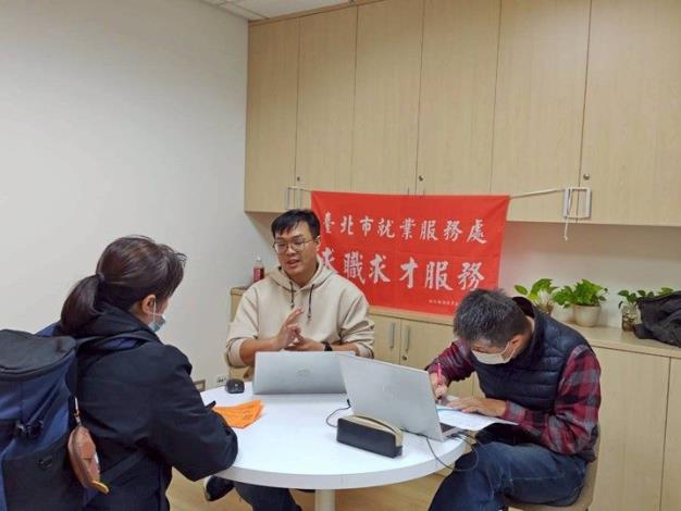 圖示二：北市勞動局臺北市就業服務處12月22日至12月24日，共邀集16家知名企業於各就服站舉辦現場徵才活動，提供達716個工作機會。