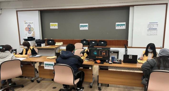 圖片2-數位化叫號機協助現場報名作業