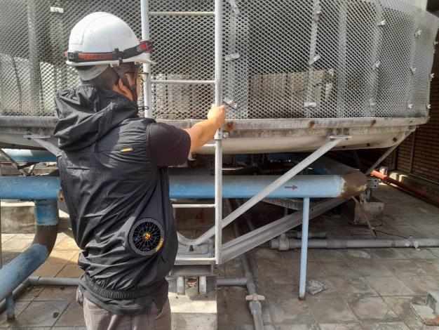 戶外工作者作業穿著風扇衣申請熱防護具補助