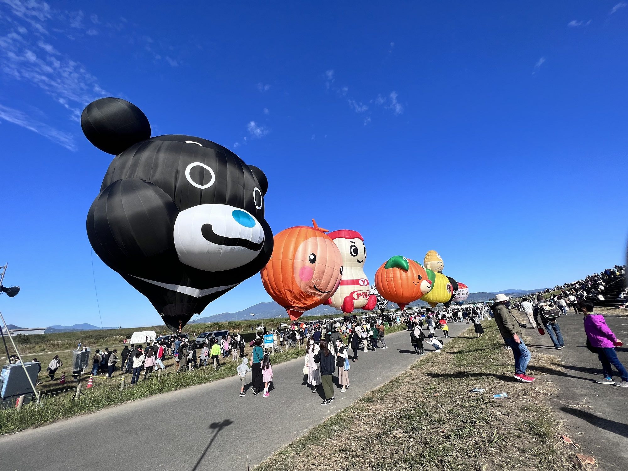熊讚的現身是今年日本佐賀熱氣球節的一大亮點，全場唯一海外球