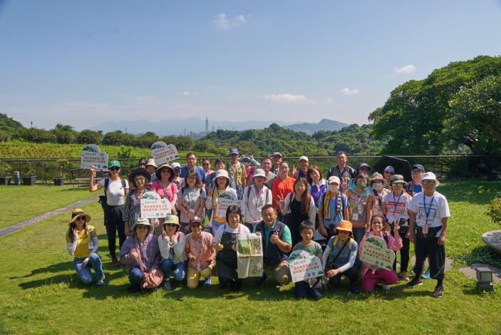 觀傳局主辦2024走靜貓空系列活動，第一場帶領民眾體驗老泉里1日小農，收穫滿滿。